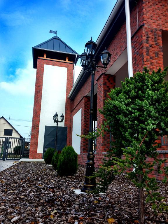 Guest House Hodus Vydrany Bagian luar foto